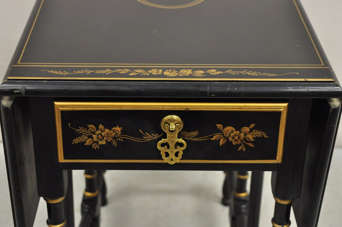 Drexel Et Cetera Asian Chinoiserie Black Lacquer Small Gateleg Side Table