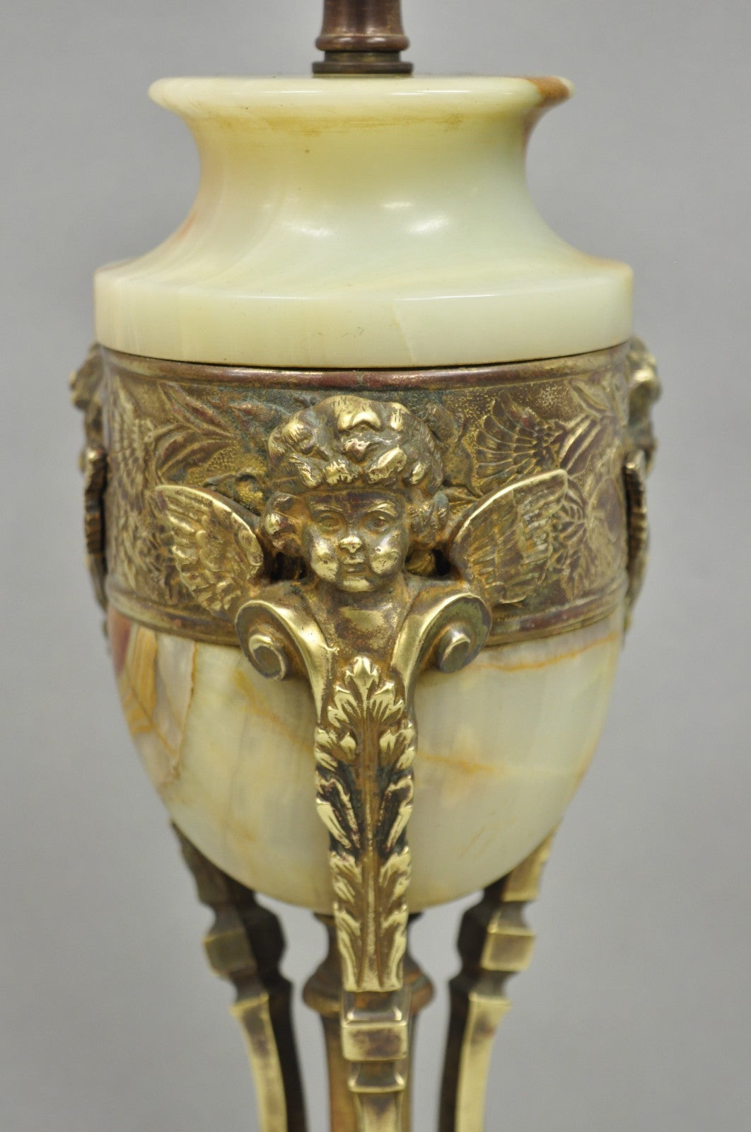 Antique French Neoclassical Louis XV Onyx Urn Figural Bronze Cherub Table Lamp