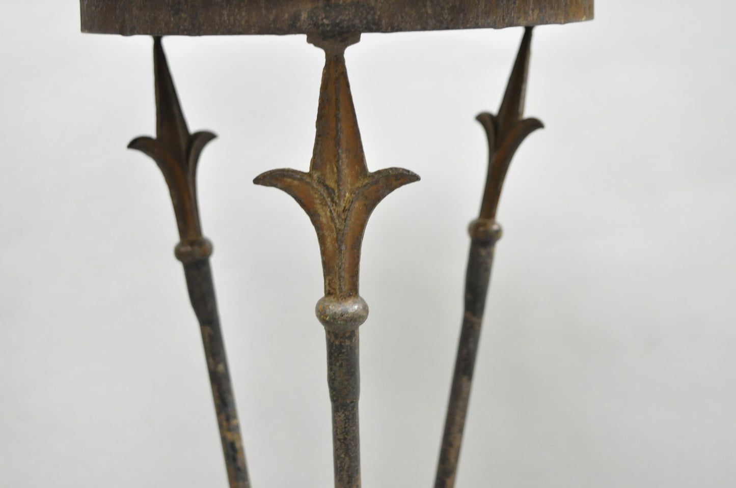 Antique Italian Neoclassical Wrought Iron Arrow Pedestal Tazza Plant Stand