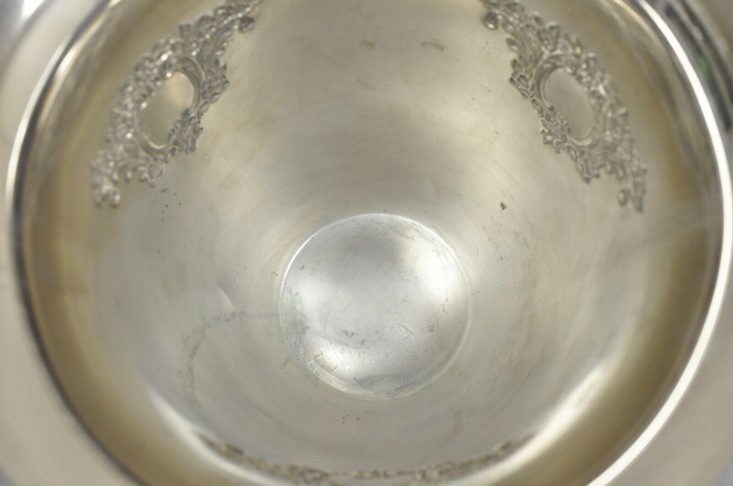 Oneida Victorian Style Silver Plated Embossed Champagne Chiller Ice Bucket