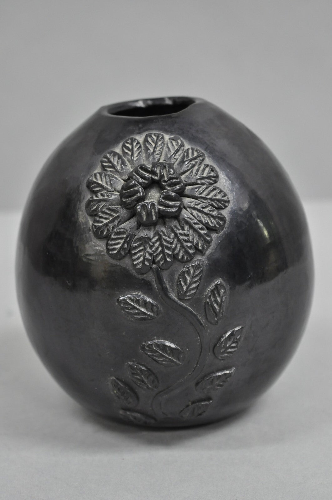 Dona Rosa Barro Negro Black Pottery 5" Flower Bud Vase Mexico Mid Century Modern