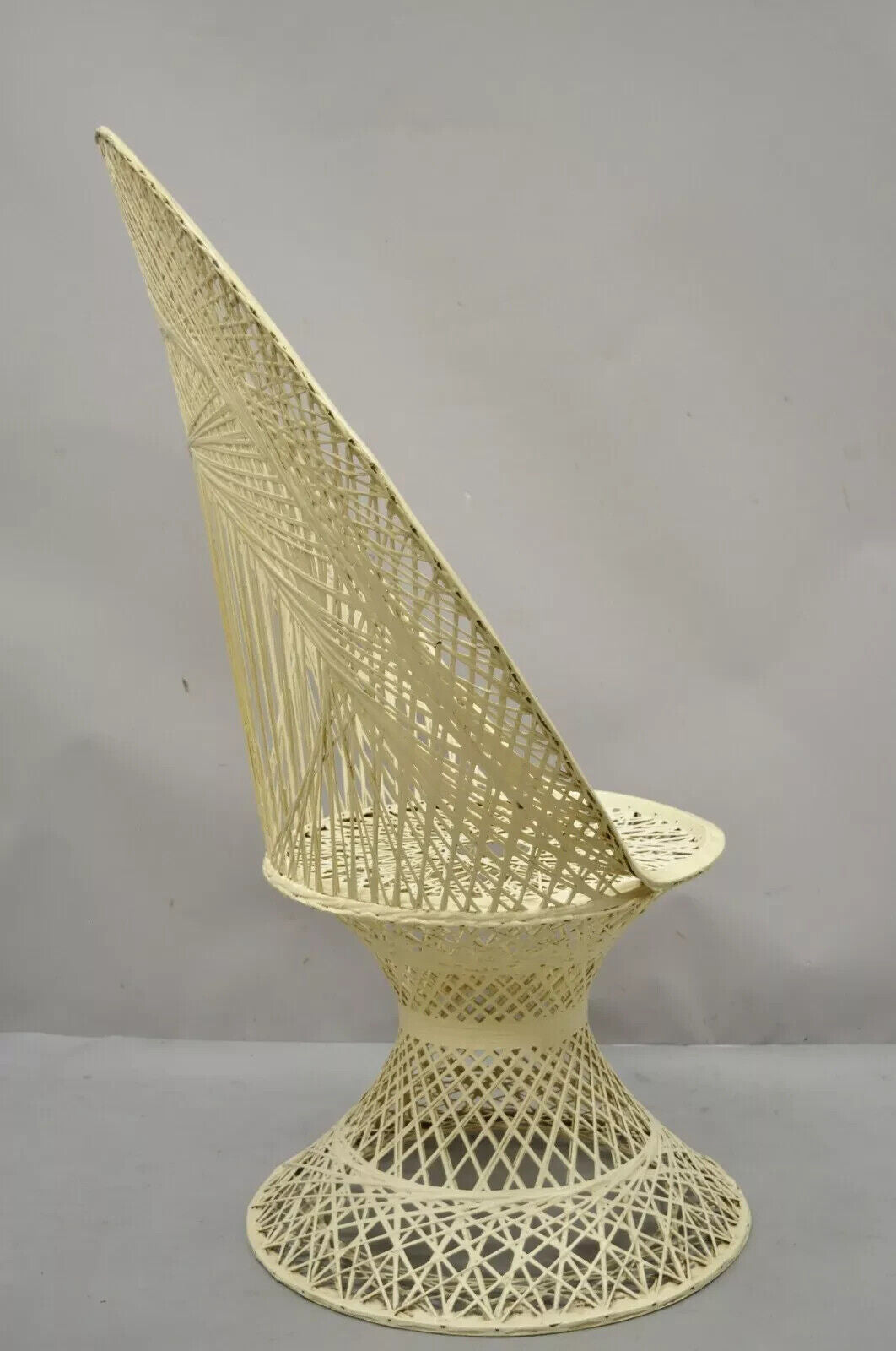 Russell Woodard Woven Spun Fiberglass Tall Fan Back Peacock Diamond Chair