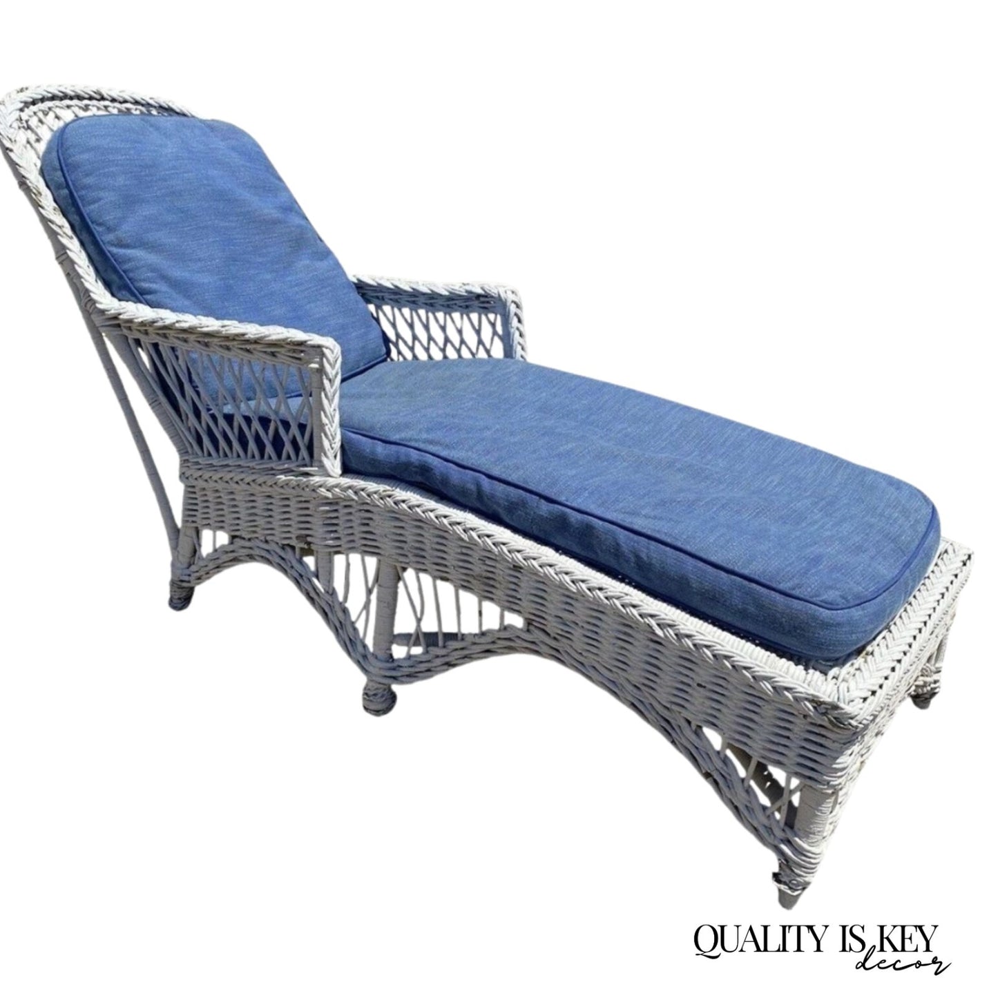 Antique American Victorian White Wicker Sunroom Chaise Lounge Arm Chair Sofa