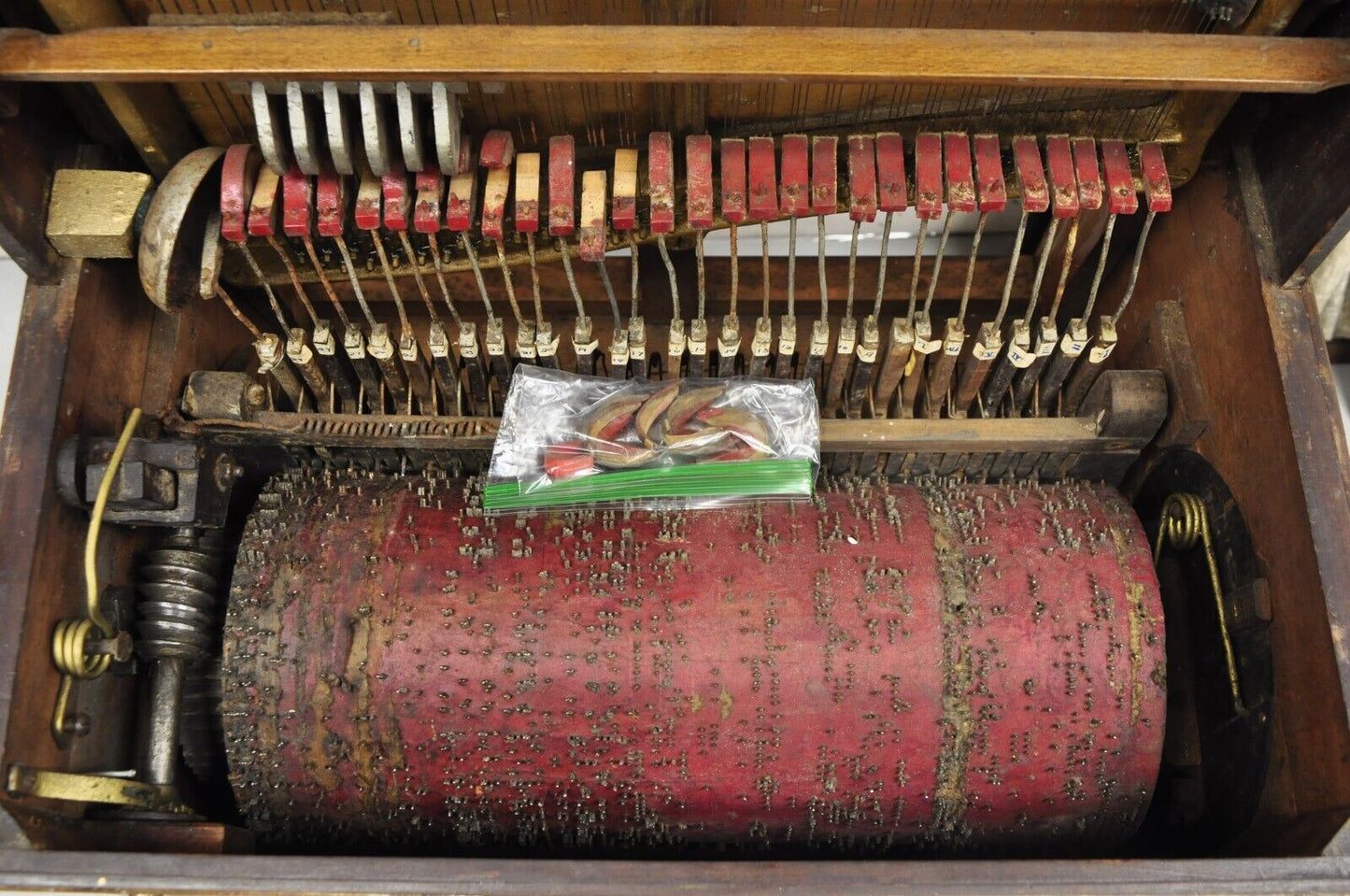 Antique English Victorian Hand Crank Mahogany Case Portable Upright Barrel Piano