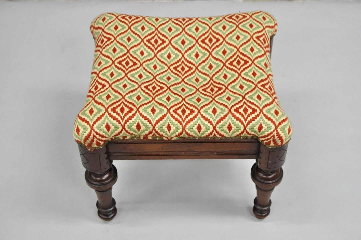 Antique Eastlake Victorian Shapely Footstool Ottoman with Turn Carved Legs