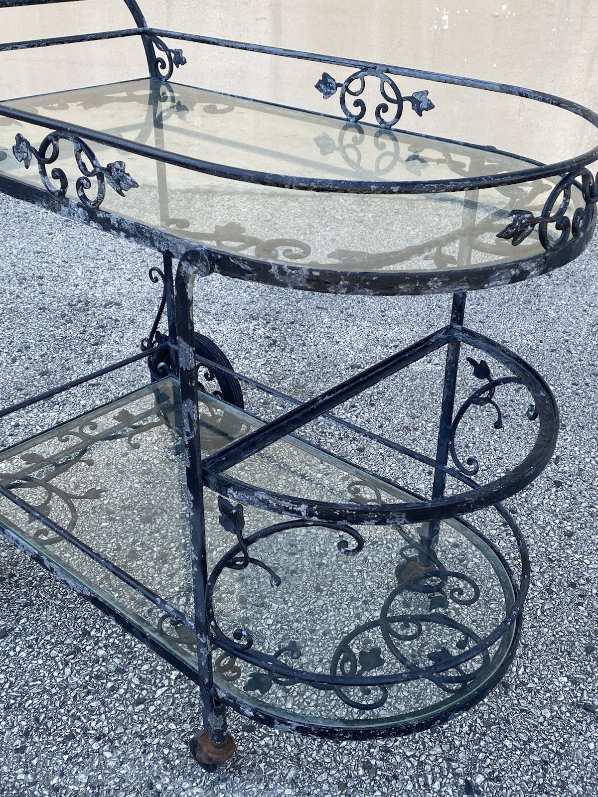 Vintage Woodard Wrought Iron Leaf & Vine Curved Glass Garden Patio Bar Tea Cart