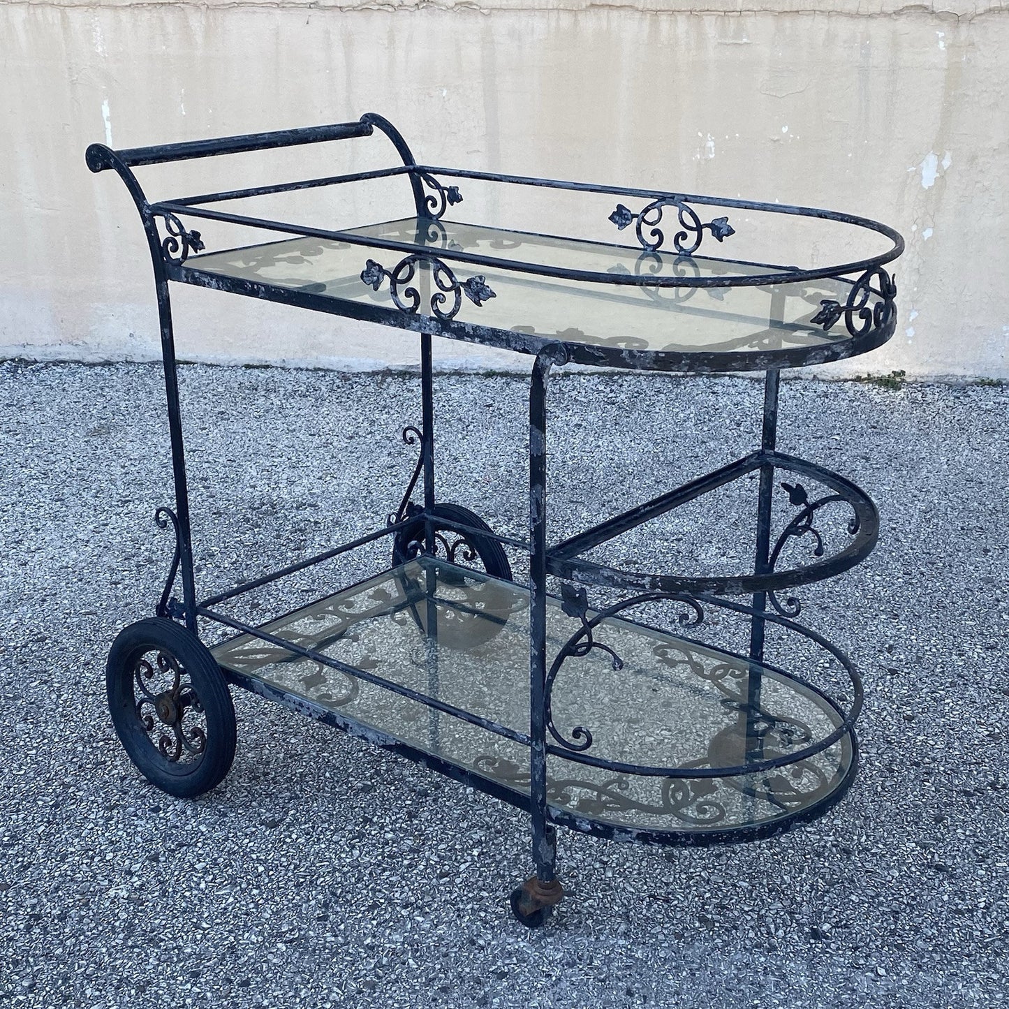 Vintage Woodard Wrought Iron Leaf & Vine Curved Glass Garden Patio Bar Tea Cart