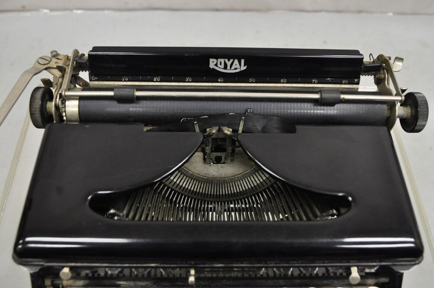 Antique 1938 Royal Model O Vintage Art Deco Black Portable Typewriter