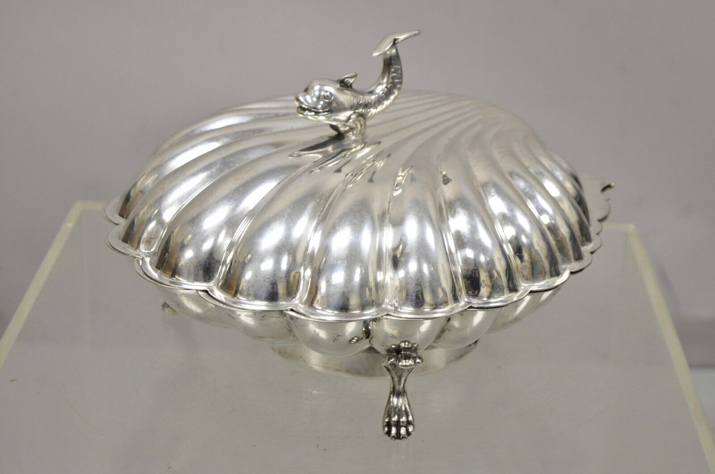 Vintage Eton Dolphin Handle Clam Shell Silver Plated Electrified Bun Warmer