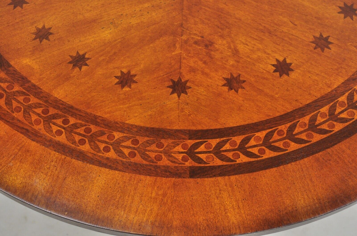 Italian Regency Style Marquetry Inlay Paw Feet Pedestal Base Round Center Table