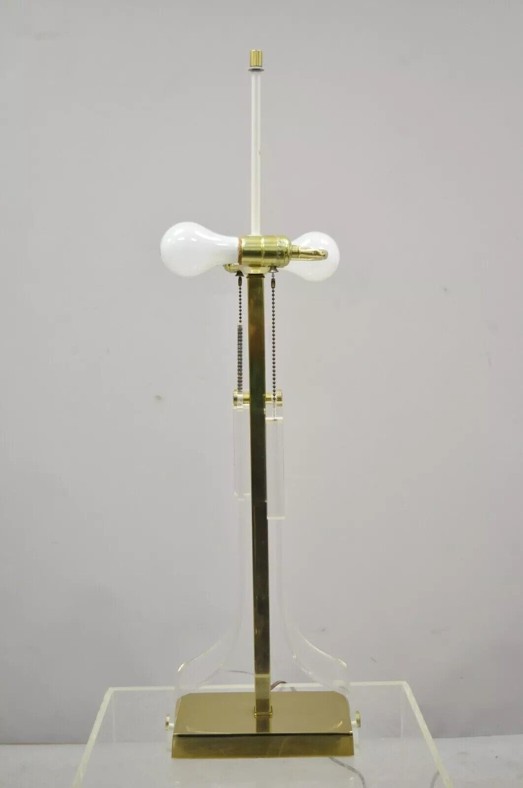 Vintage Laurel Mid Century Modern Sculptural Lucite & Brass Table Lamp