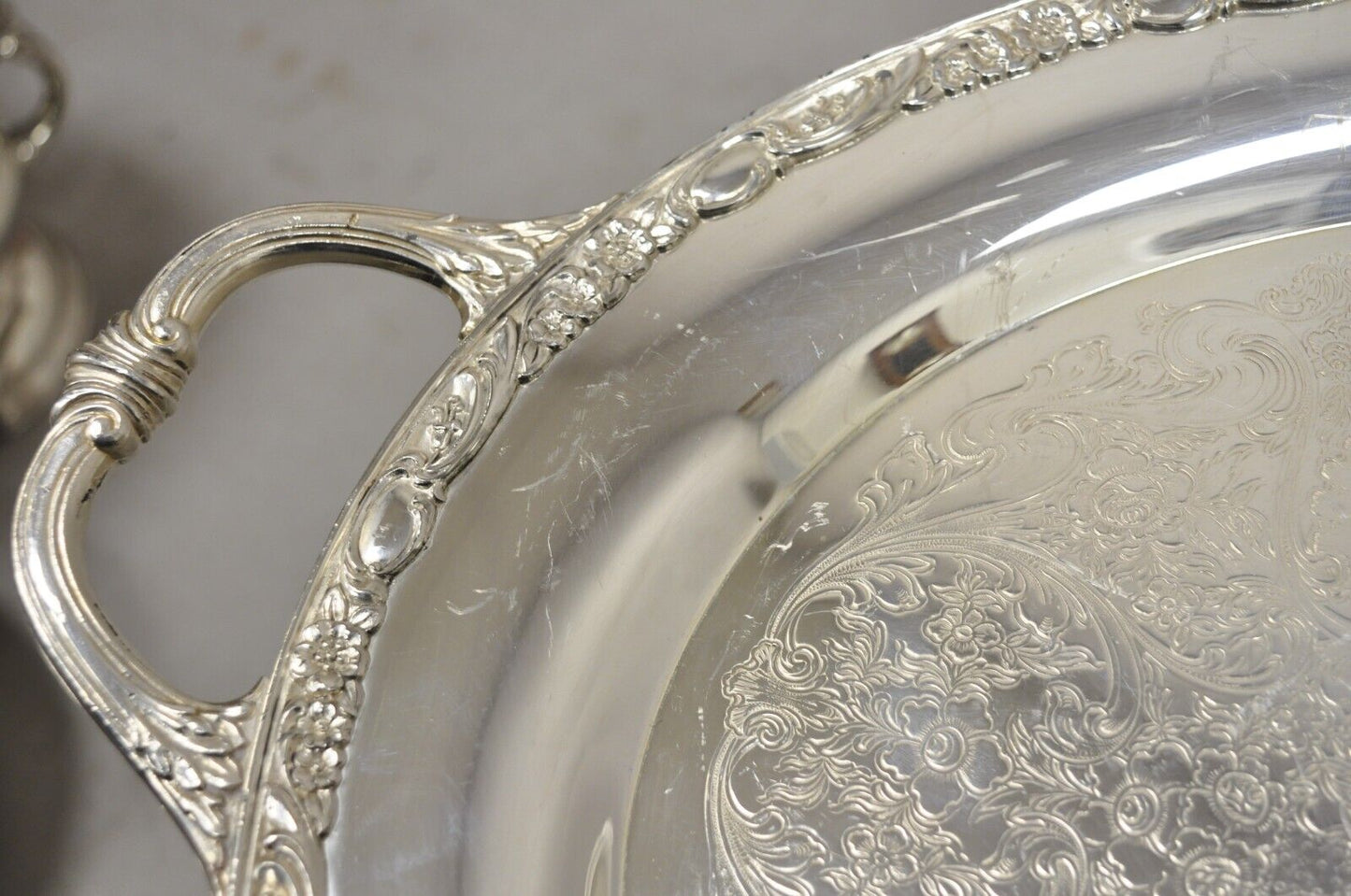 WM Rogers & Son Victorian Rose 1982 Silver Plated Oval Serving Platter Tray