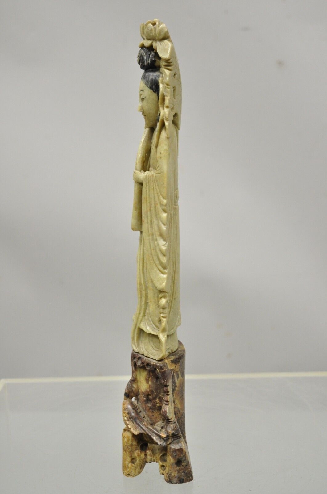 Carved Chinese Soapstone Guanyin Kwan Yin 15" Tall Figurine Statue