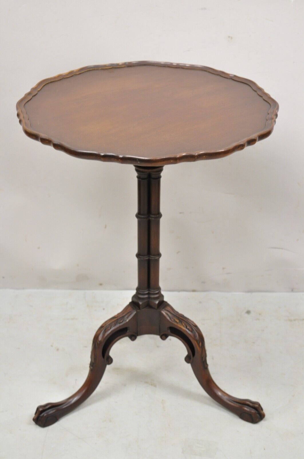 Vintage Imperial Mahogany Georgian Style Pedestal Base Tea Table Side Table