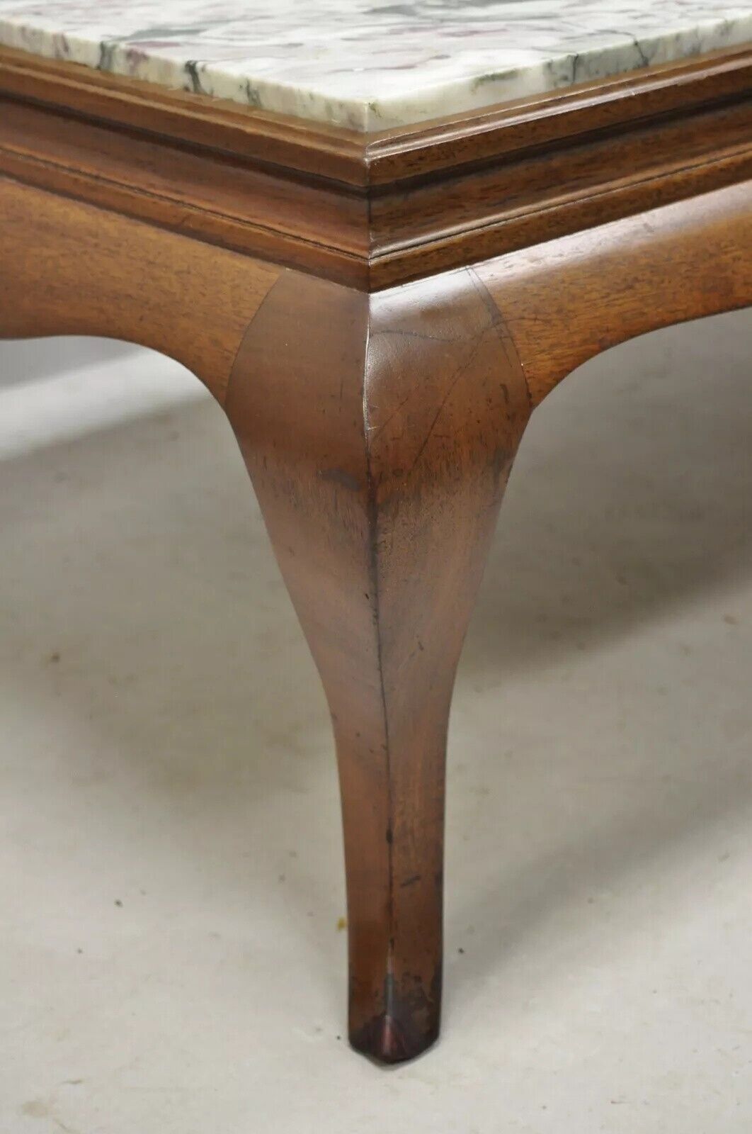 Vintage Hollywood Regency Georgian Mahogany Saber Leg Marble Top Coffee Table