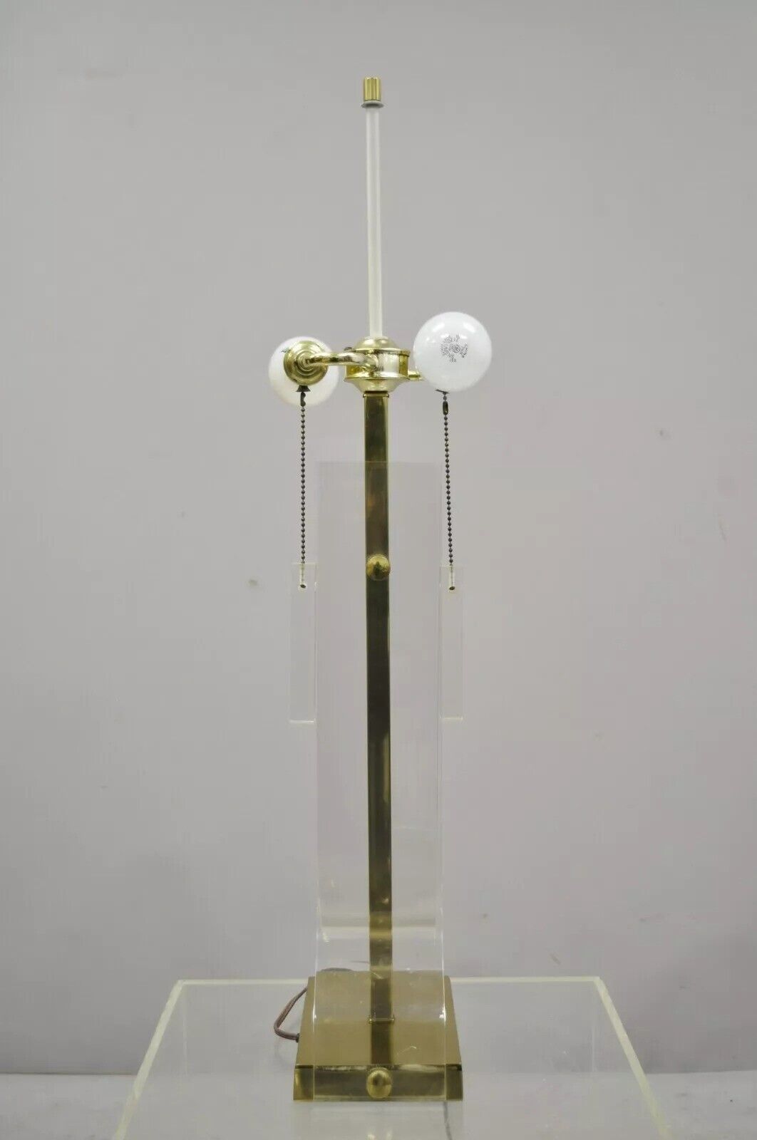 Vintage Laurel Mid Century Modern Sculptural Lucite & Brass Table Lamp