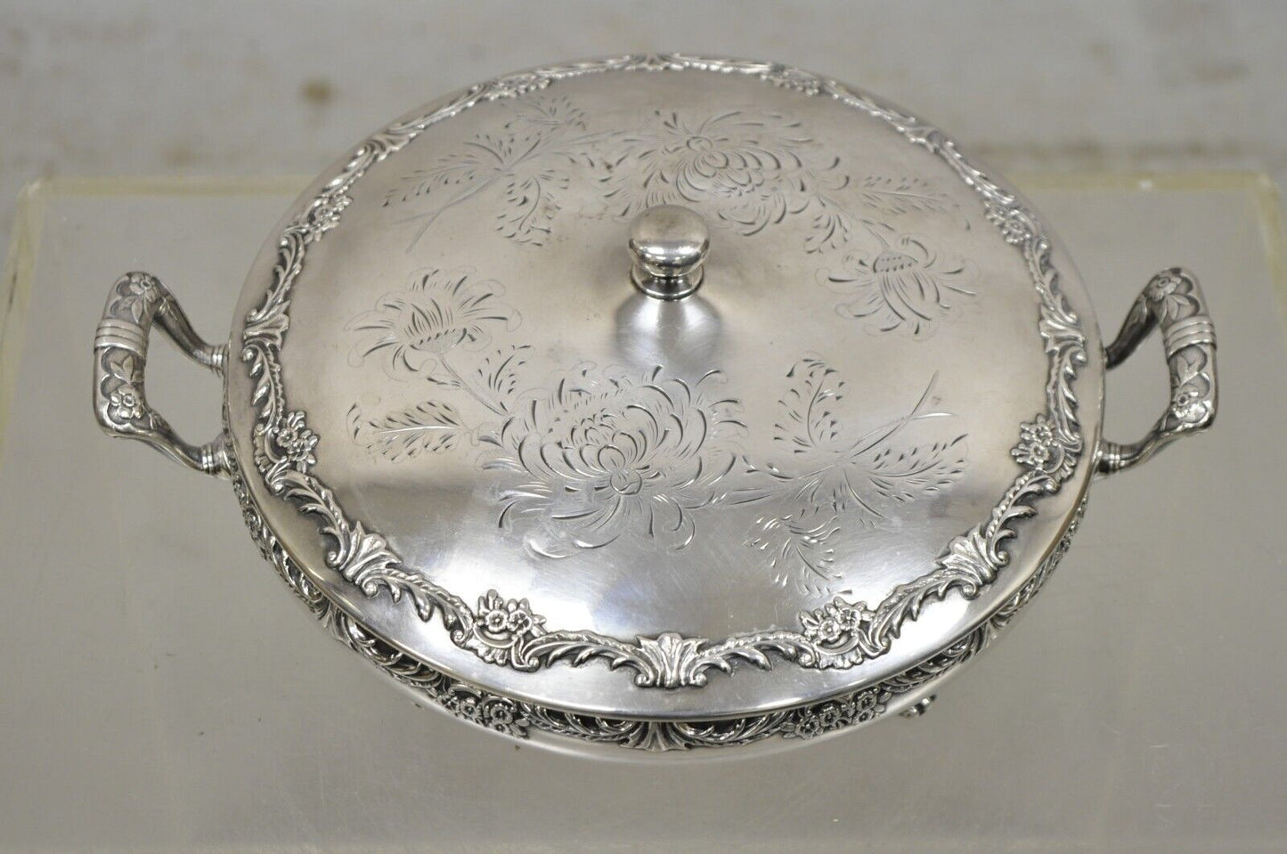 Reed & Barton Victorian Silver Plated Round Lidded Twin Handle Serving Dish