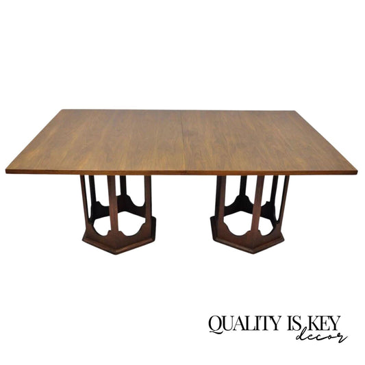 Harvey Probber Style Walnut Mid Century Modern Sculptural Pedestal Dining Table