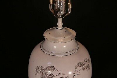 Vintage Italian Oriental Asian Pottery Lamp Lucite Base Mid Century Modern