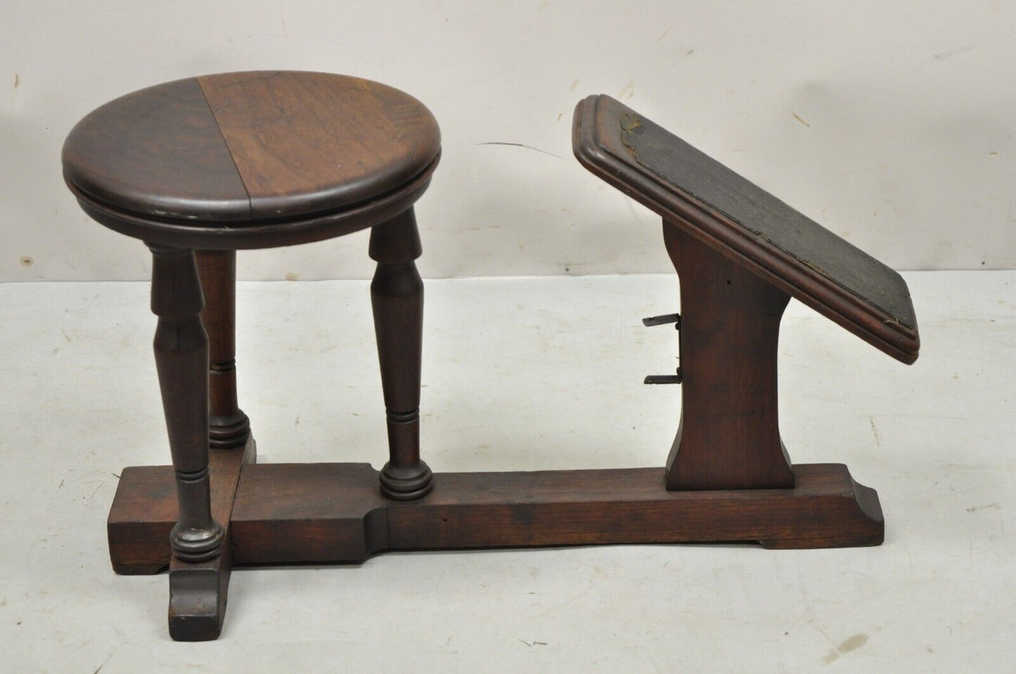 Antique Jacobean Walnut Salesman Sizing Fitting Stool Bench Foot Rest