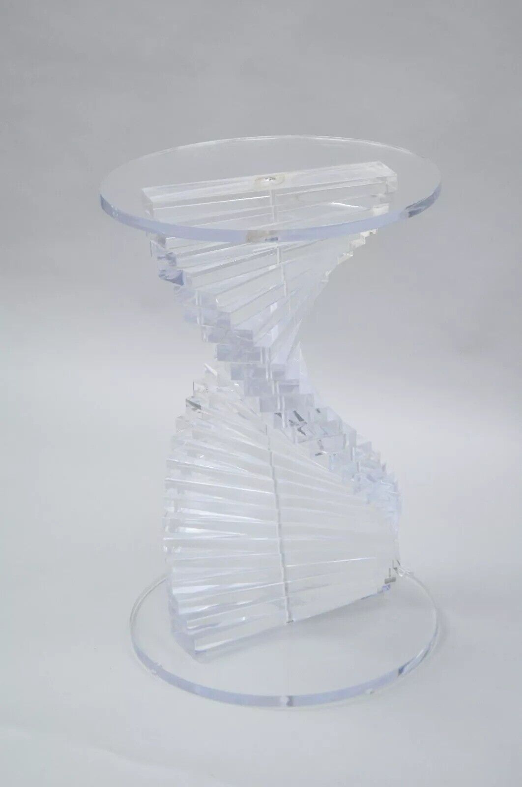 Vintage Mid Century Modern Spiral Stacked Helix Lucite Pedestal Side Table