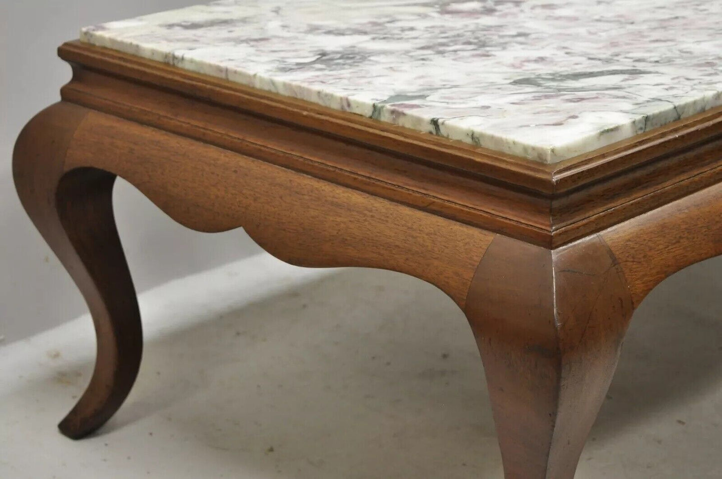 Vintage Hollywood Regency Georgian Mahogany Saber Leg Marble Top Coffee Table