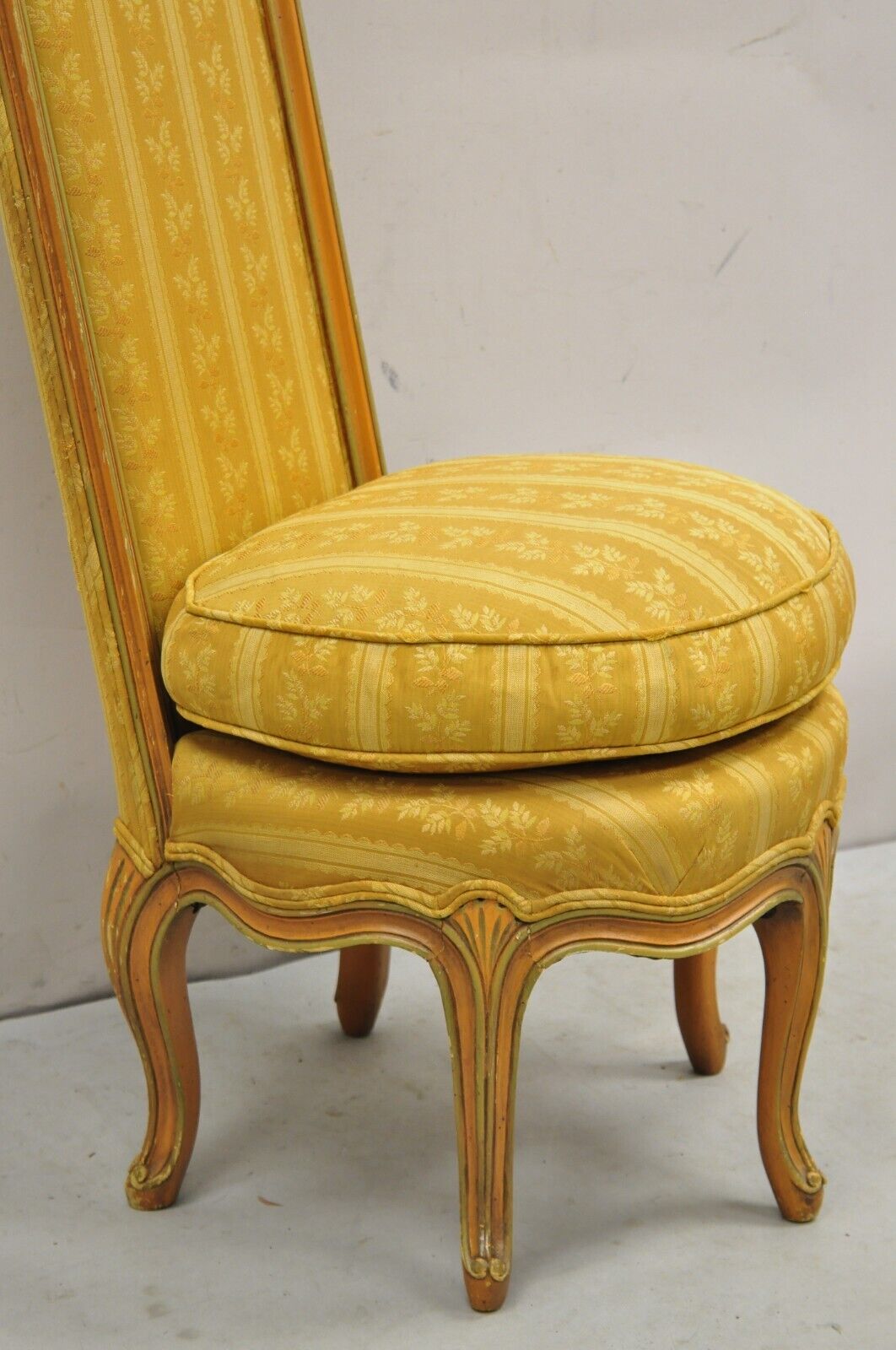 French Louis XV Provincial Style Five Leg Peach Painted Boudoir Slipper Chair