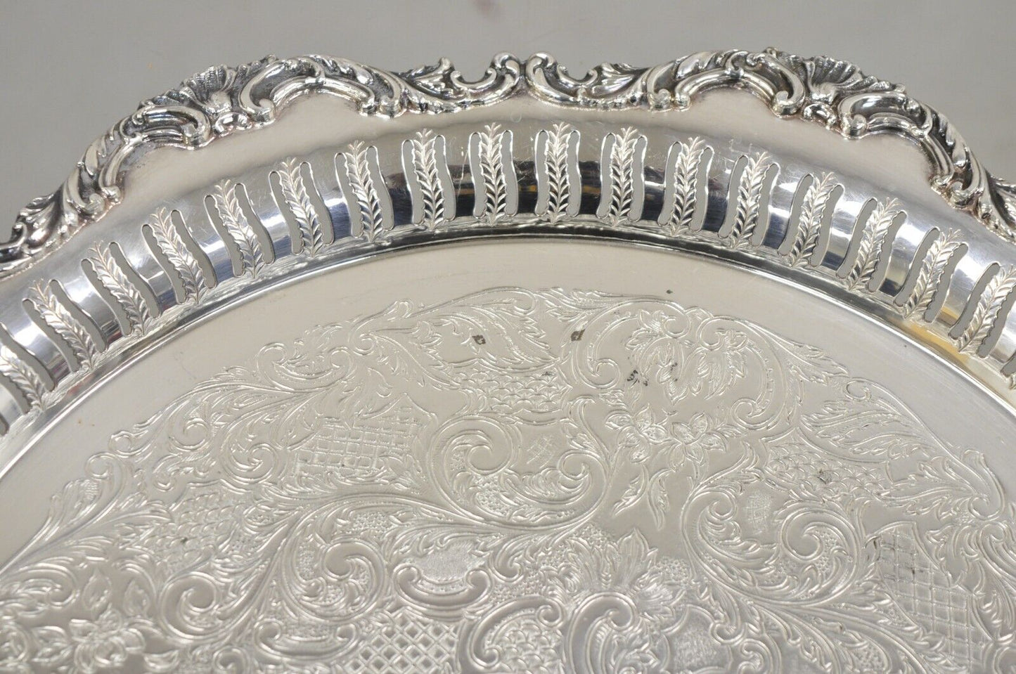 Vintage Oneida LTD Ascot Victorian Style Silver Plated Round Platter Tray