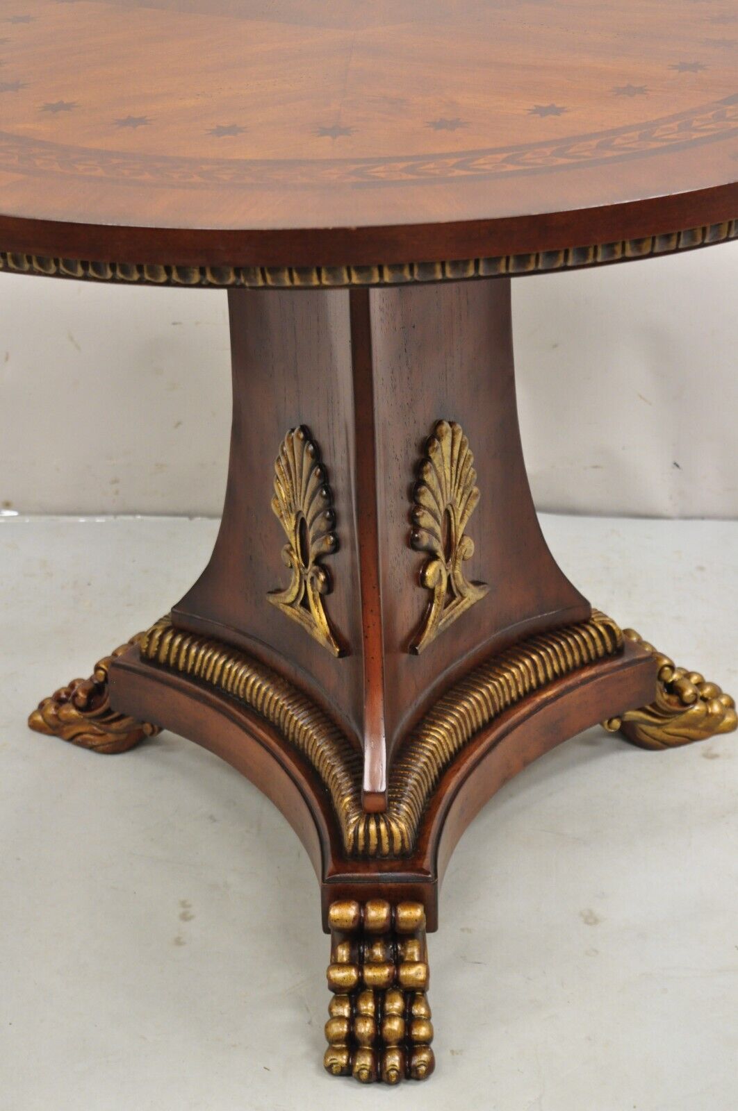 Italian Regency Style Marquetry Inlay Paw Feet Pedestal Base Round Center Table