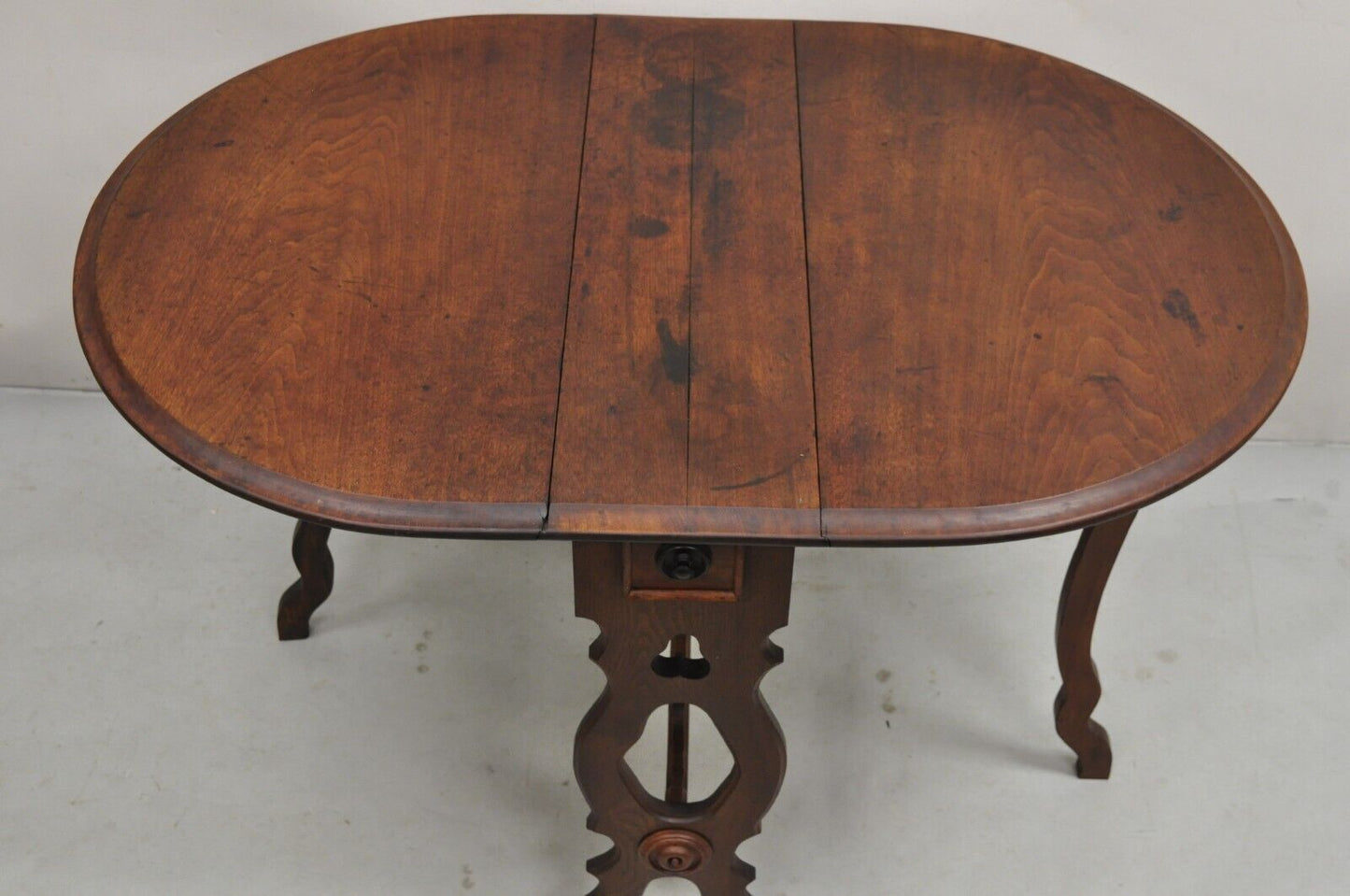 Victorian Walnut Narrow Dropleaf Gateleg Small Oval Breakfast Dining Table