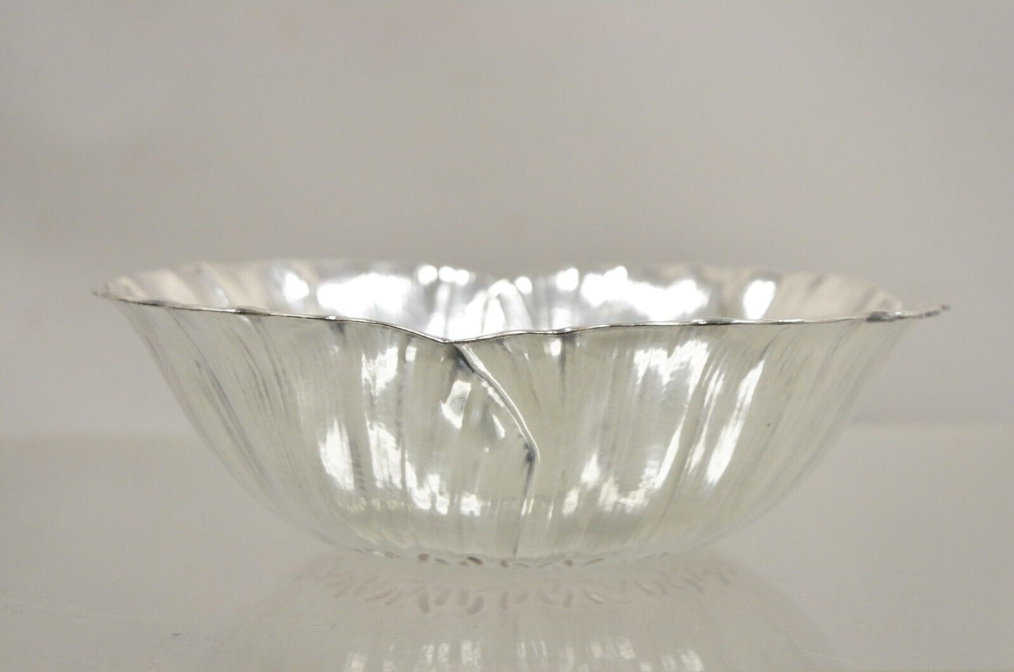 Vintage Wilcox International Silver 5635 Silver Plate Sunflower Tulip Fruit Bowl