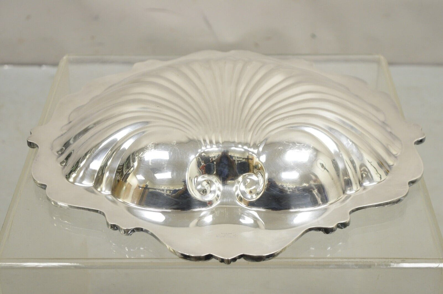 Vintage English Silver MFG Victorian Silver Plated Large Clam Shell Dish Bowl