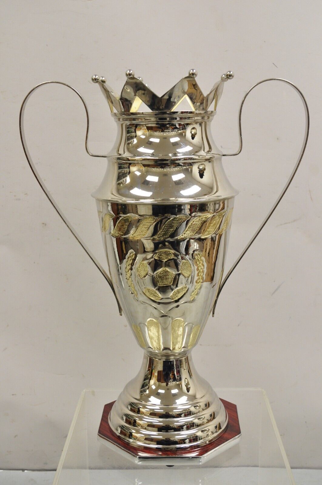 Large Modern Soccer Futbol Twin Handle Silver Metal Trophy Cup Award With Crown