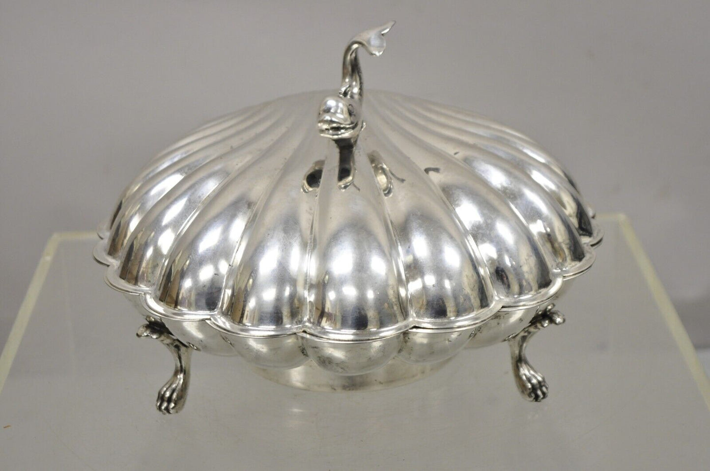 Vintage Eton Dolphin Handle Clam Shell Silver Plated Electrified Bun Warmer