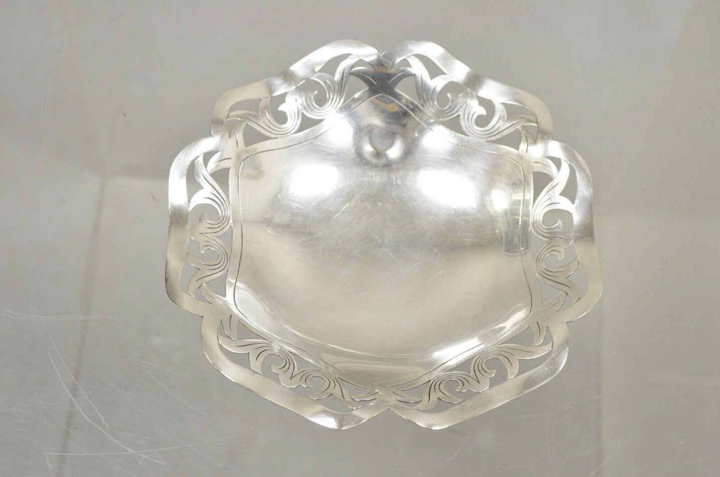 Vintage Victorian Scalloped Pierced Gallery Silver Plated Candy Trinket Dish