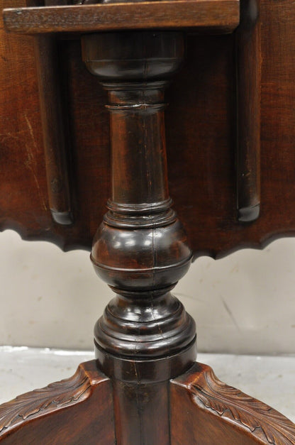 Antique Georgian Chippendale Pie Crust Mahogany Ball and Claw Tilt Top Table