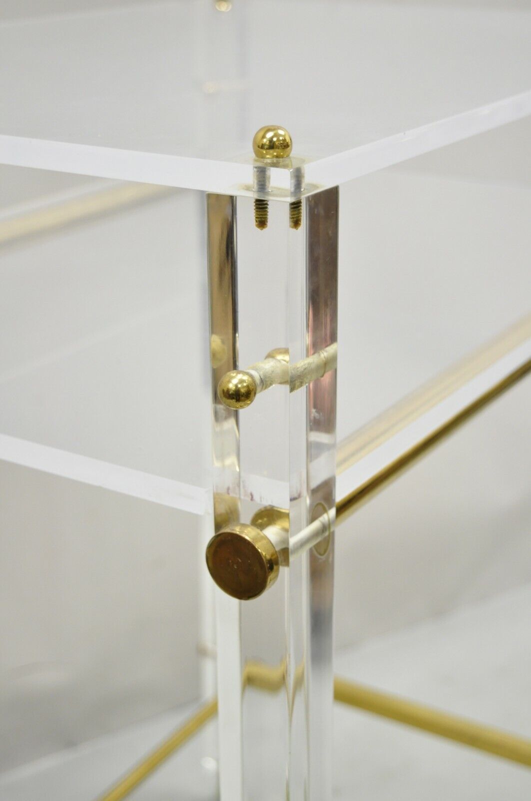 Lucite and Brass Mid Century Modern Rolling Bar Cart Trolley Tea Table Stand