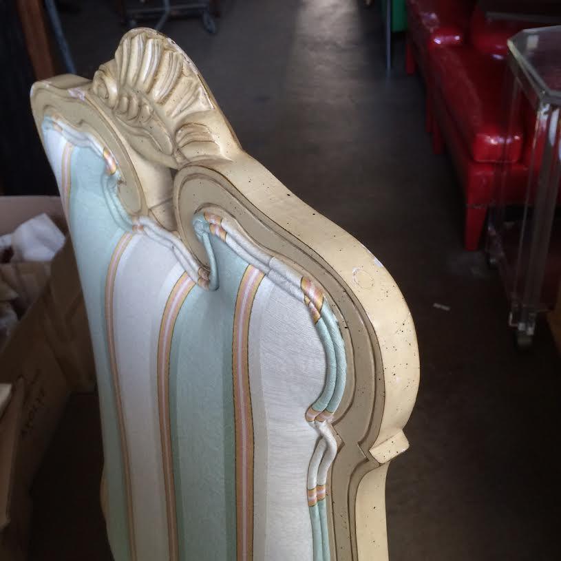 Vintage Swedish Rococo French Style Shell Carved Cream Painted Side Accent Chair