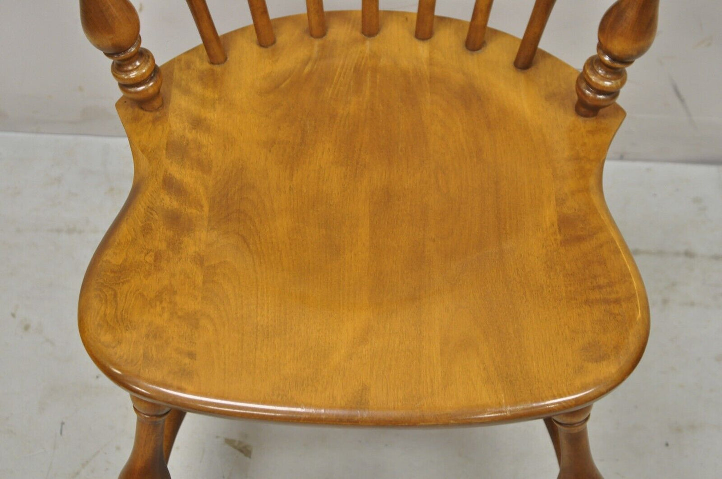 Ethan Allen Heirloom Nutmeg Maple Windsor Comb Back Dining Side Chair