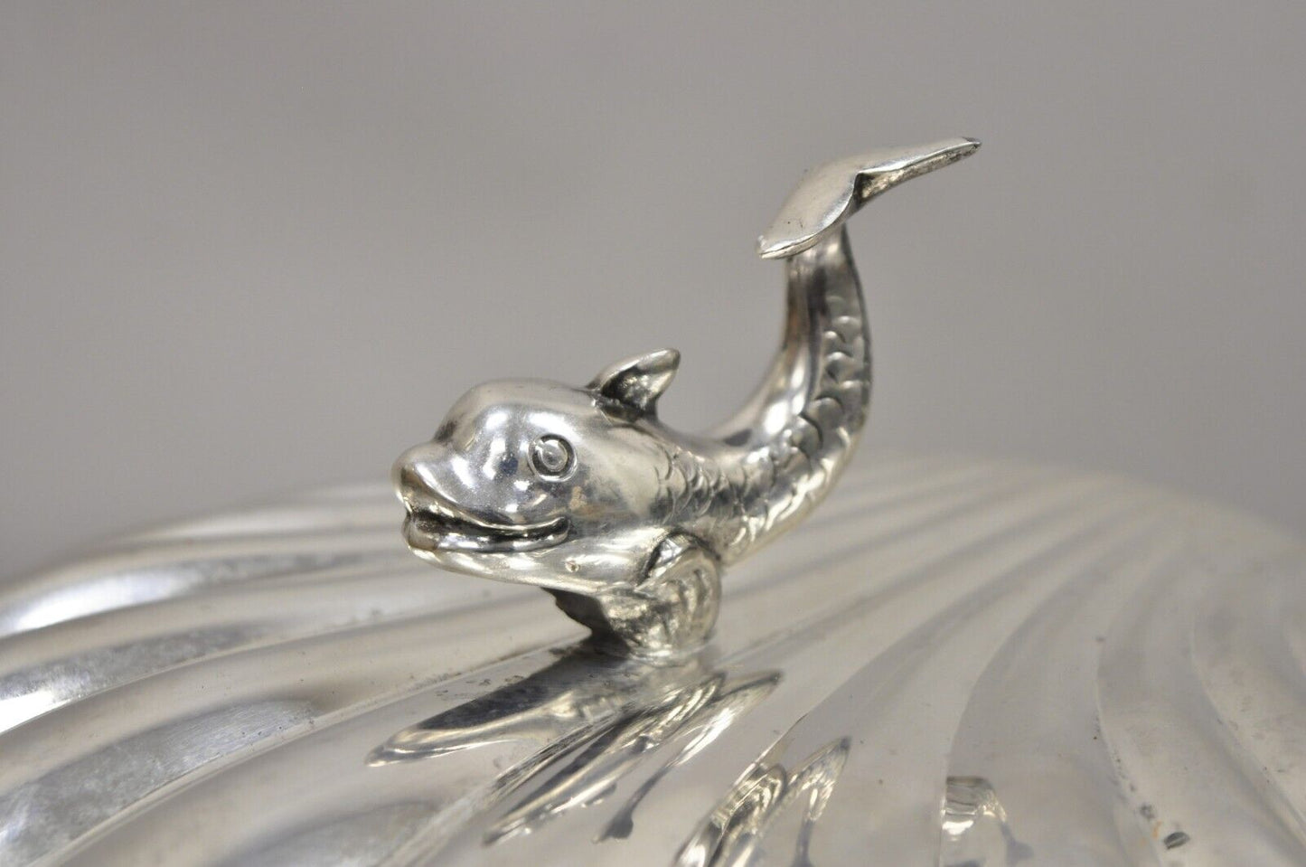 Vintage Eton Dolphin Handle Clam Shell Silver Plated Electrified Bun Warmer