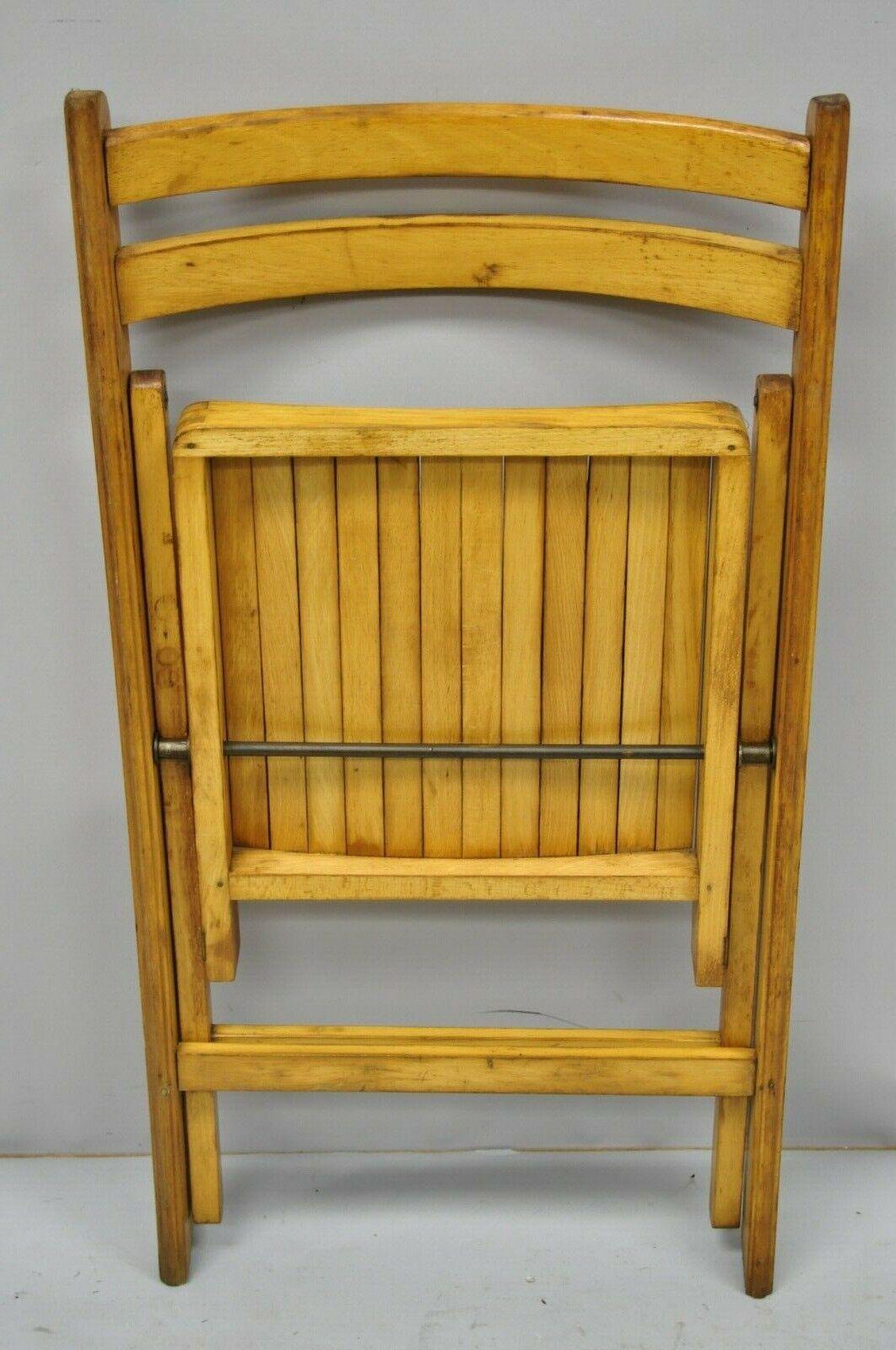 Vintage Wood Slat Seat Mid Century Modern Folding Dining Game Chair