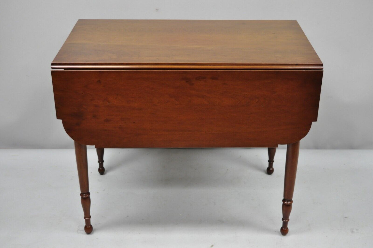 19th Century Antique Cherry Wood American Colonial Drop Leaf Pembroke Table