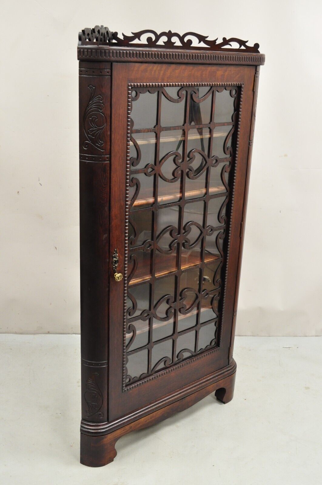 Antique Arts & Craft Oak Wood Glass One Door Fretwork Corner China Cabinet Curio