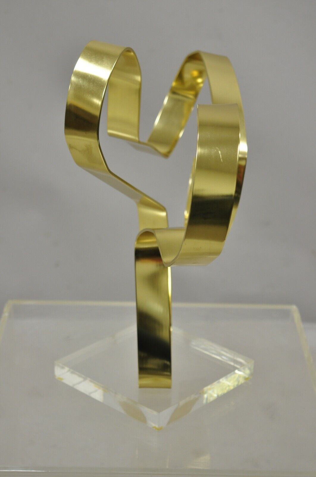 Vintage Dan Murphy 1976 Brass Ribbon Abstract Sculpture on Lucite Base, Signed