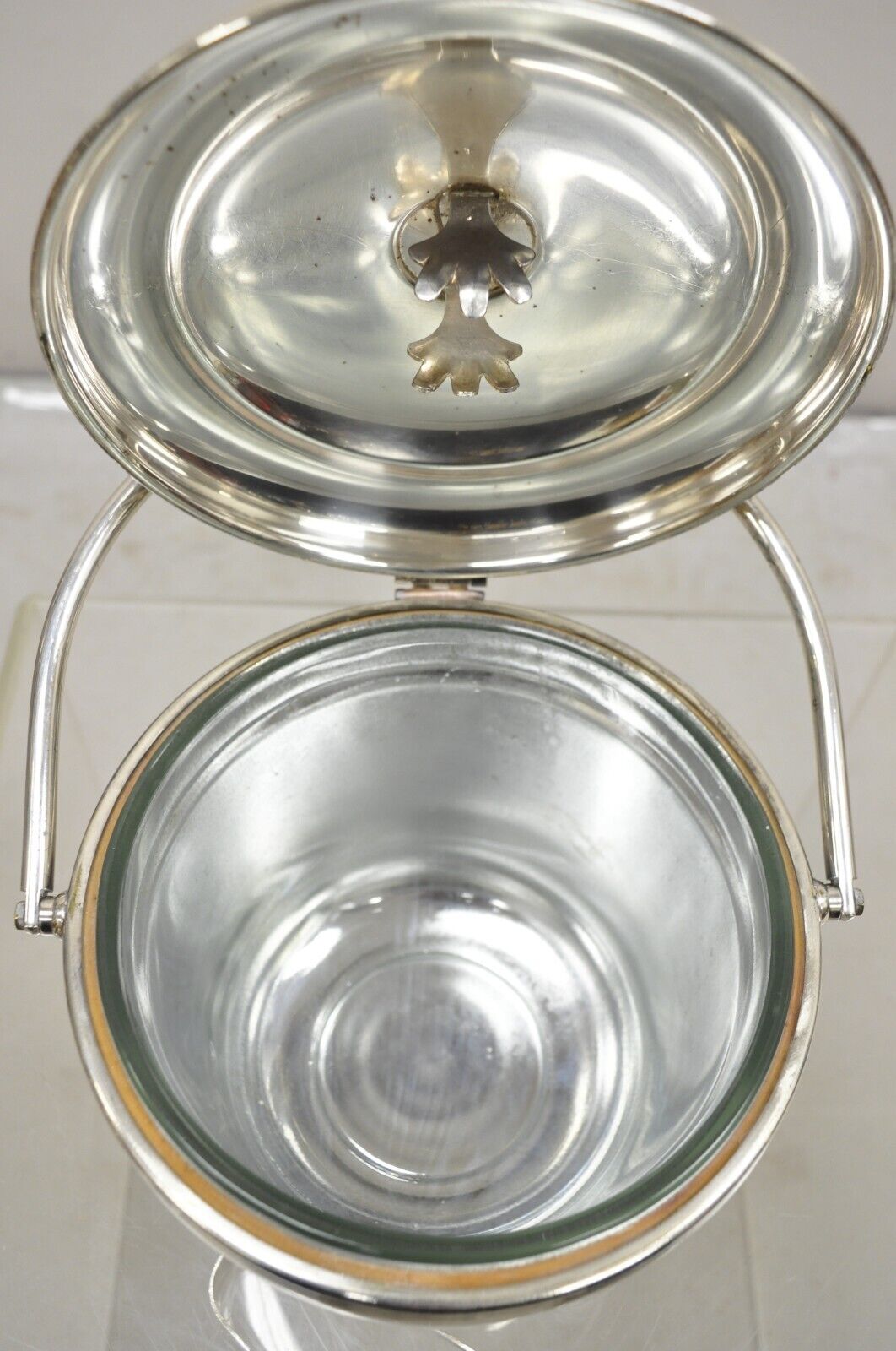 Vintage Sheffield Silver Co. Silver Plated Ice Bucket w/ Reticulated Hinge Lid