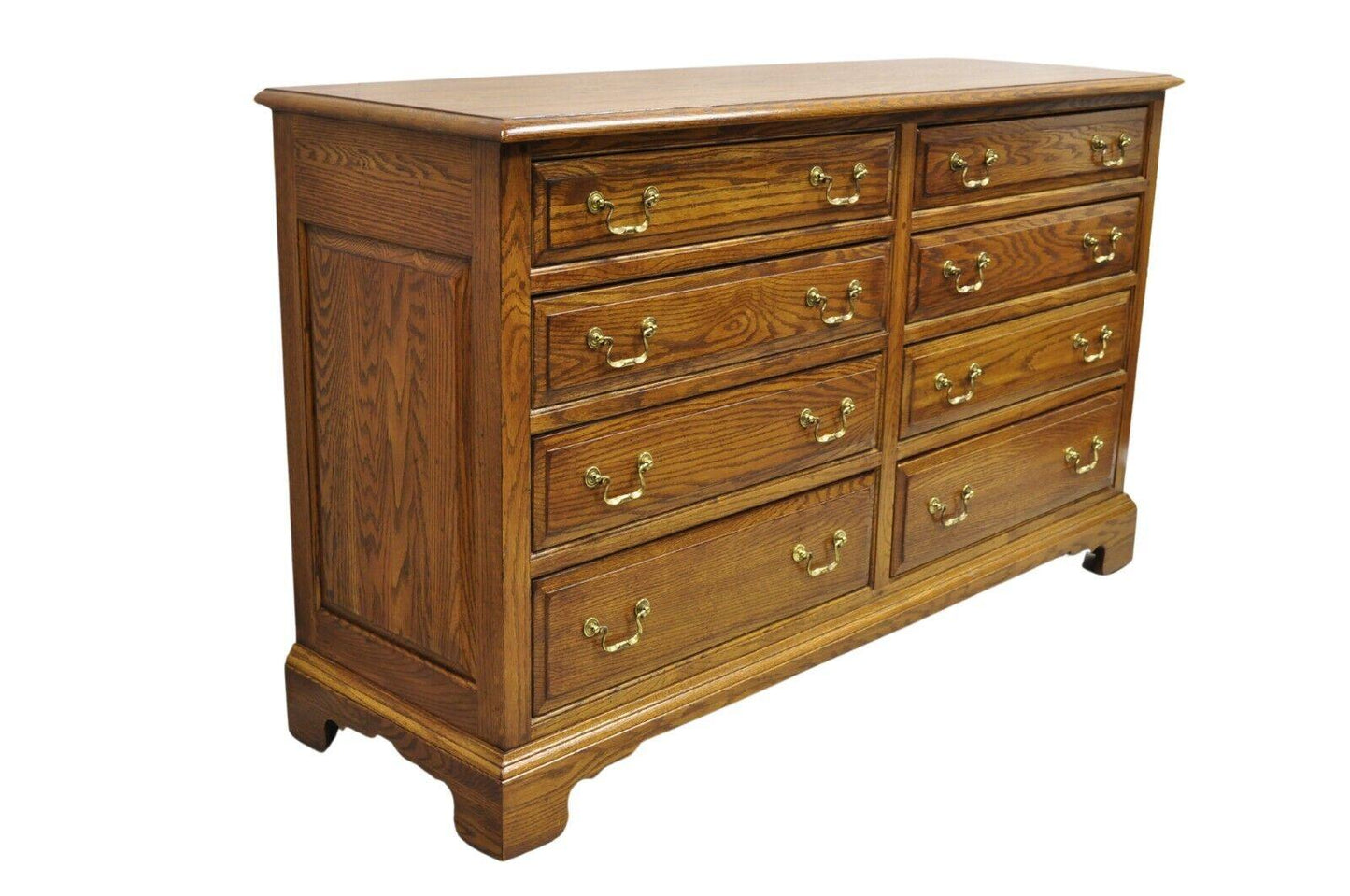 Ethan Allen Canterbury Oak Wood Colonial Style 8 Drawer Dresser Credenza