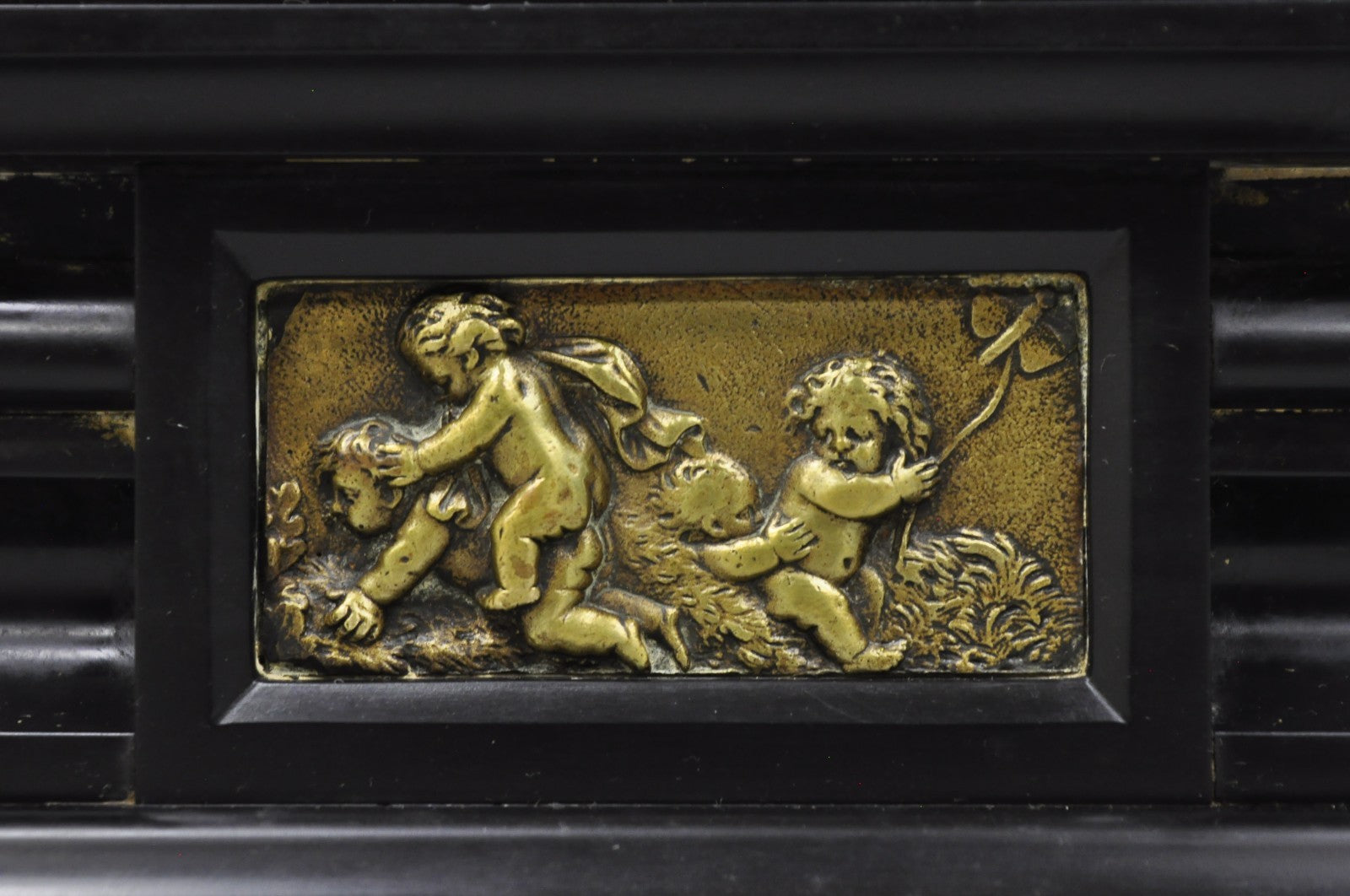 Antique Clodion French Neoclassical Figural Bronze Trophy Cup Urn Table Lamp