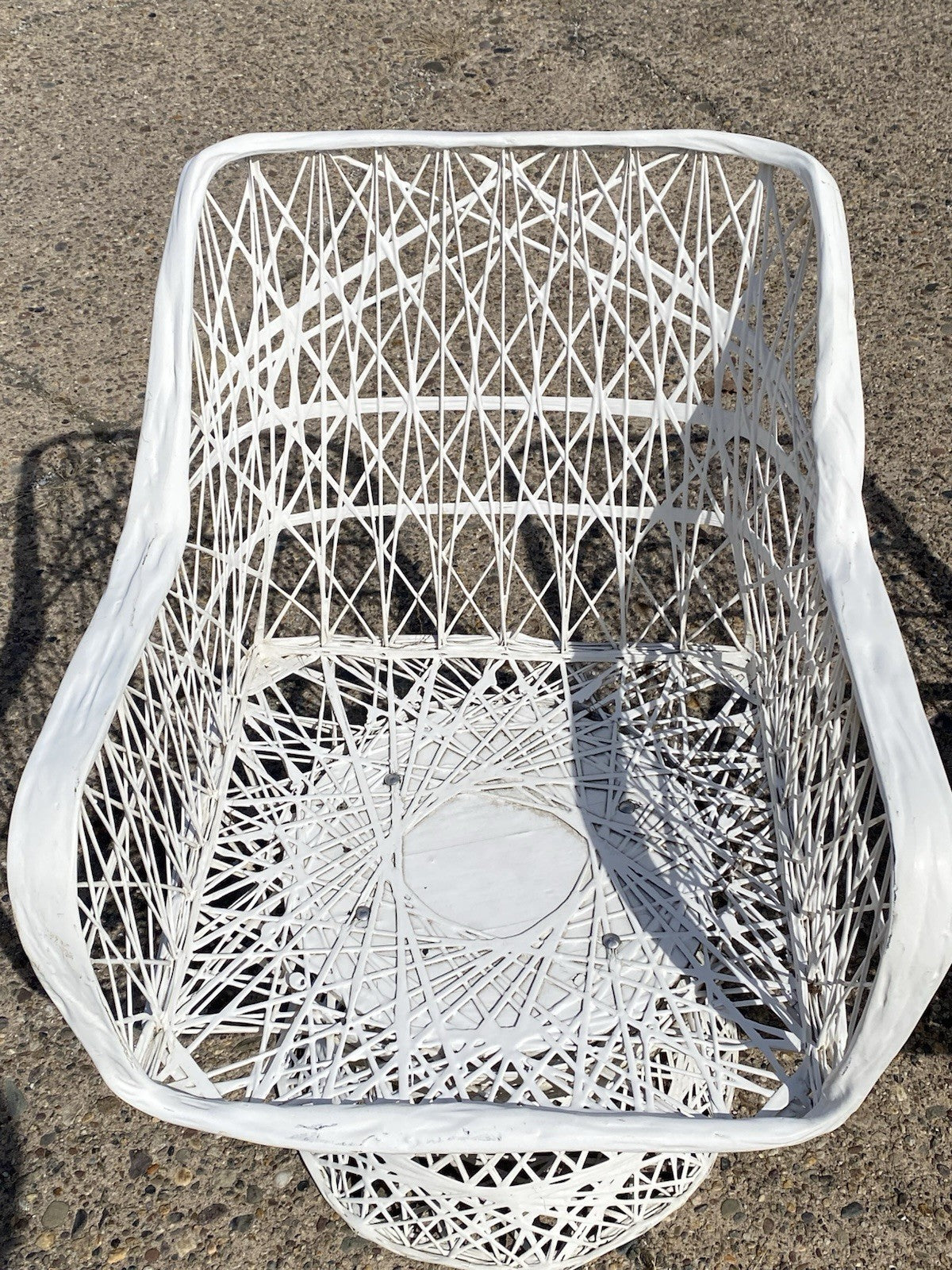 Vintage Russell Woodard Woven Spun Fiberglass Swivel Tilt Outdoor Chairs - Pair