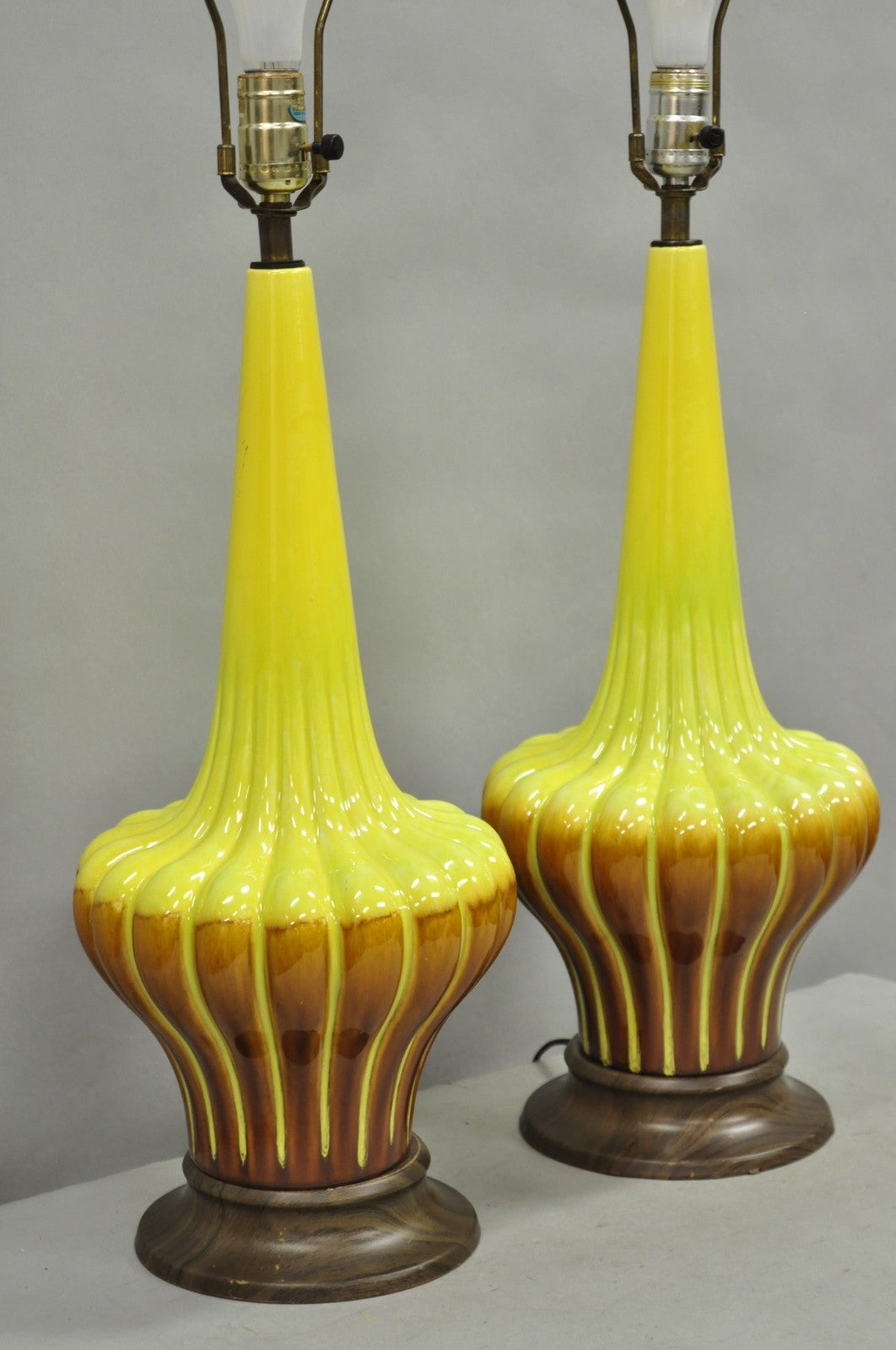 Vintage Mid Century Modern Yellow Brown Sculpted Ceramic Pottery Table Lamp Pair