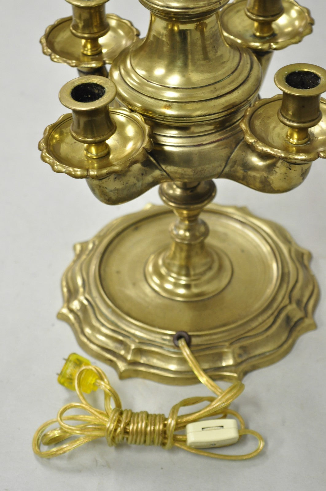 Vintage Middle Eastern Brass Genie Oil Lamp Candelabra Table Lamp w/ Shade